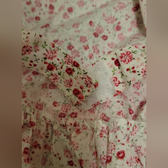 Chong Huo, dog dress floral pink and white, bow and velcro closure - Picture 9 of 11